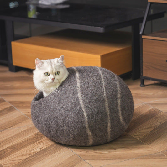 AH-DECOR cat bed Cat Cave Bed -Handmade Wool Cat Bed Cave with Mouse Toy