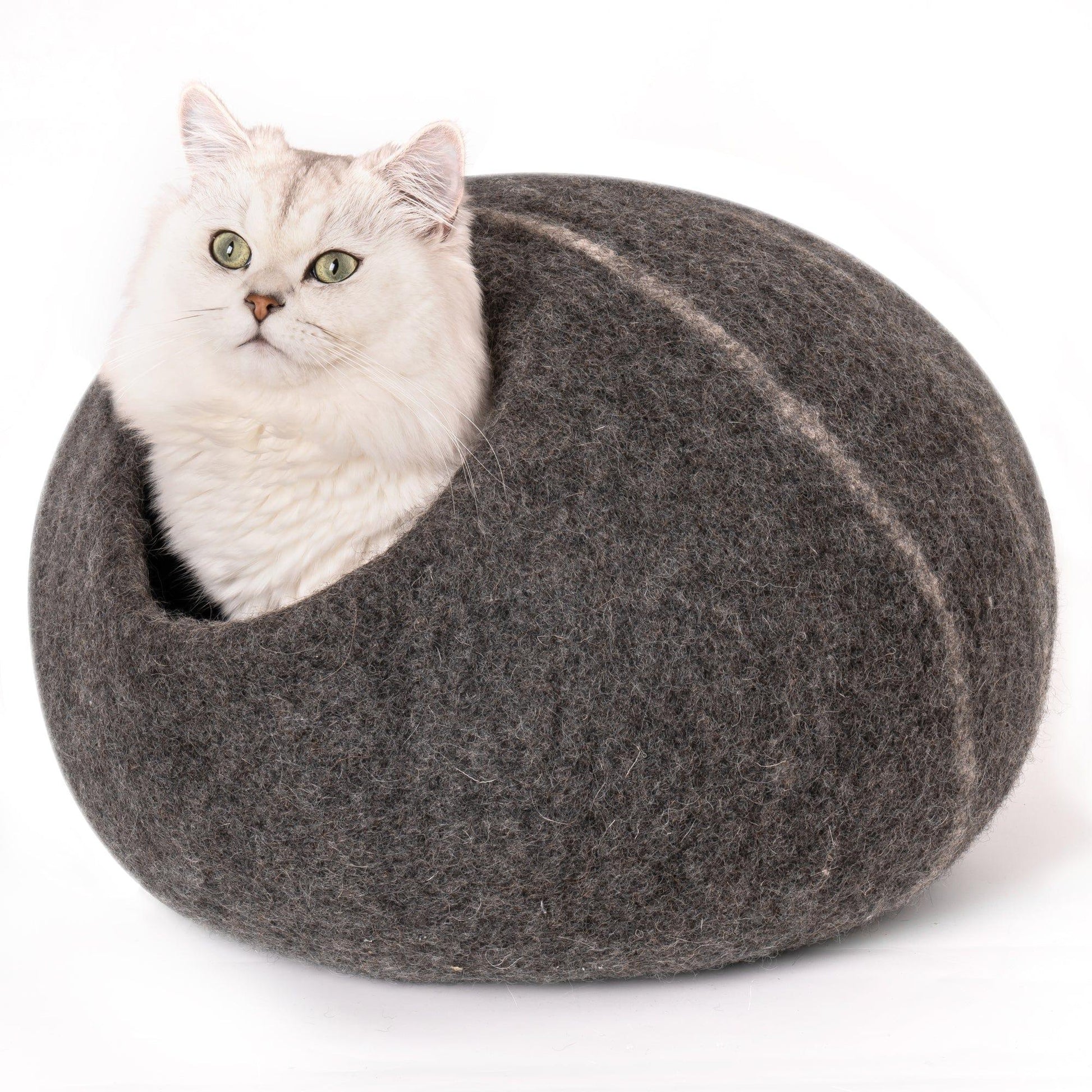 AH-DECOR cat bed Cat Cave Bed -Handmade Wool Cat Bed Cave with Mouse Toy